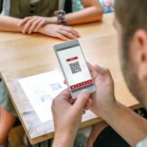 how to make qr code contact information in to vcard